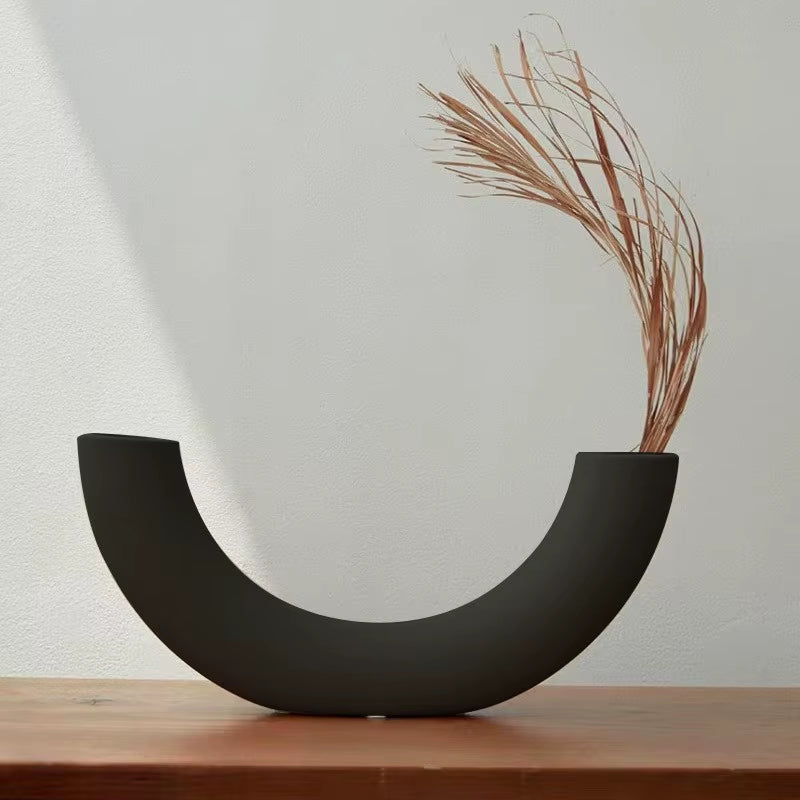 Nordic Ceramic Vase Black Simple Matte Black Porcelain Vase Handmade Art Living Room Model Room Vase Decoration Home Decor