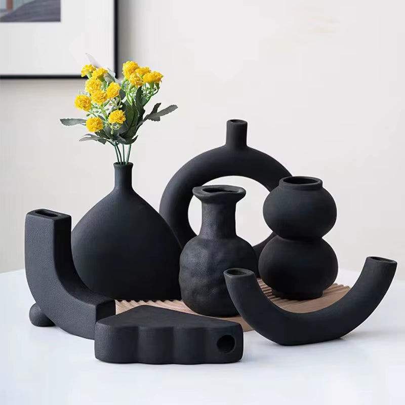 Nordic Ceramic Vase Black Simple Matte Black Porcelain Vase Handmade Art Living Room Model Room Vase Decoration Home Decor