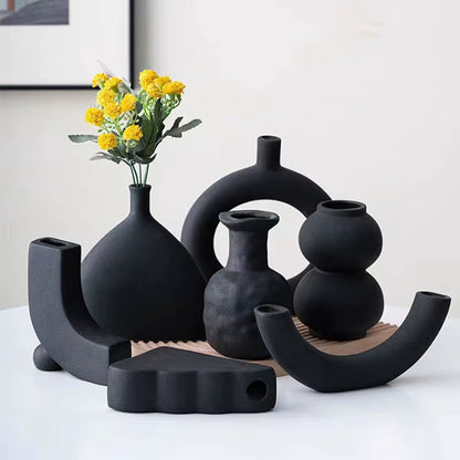 Nordic Ceramic Vase Black Simple Matte Black Porcelain Vase Handmade Art Living Room Model Room Vase Decoration Home Decor